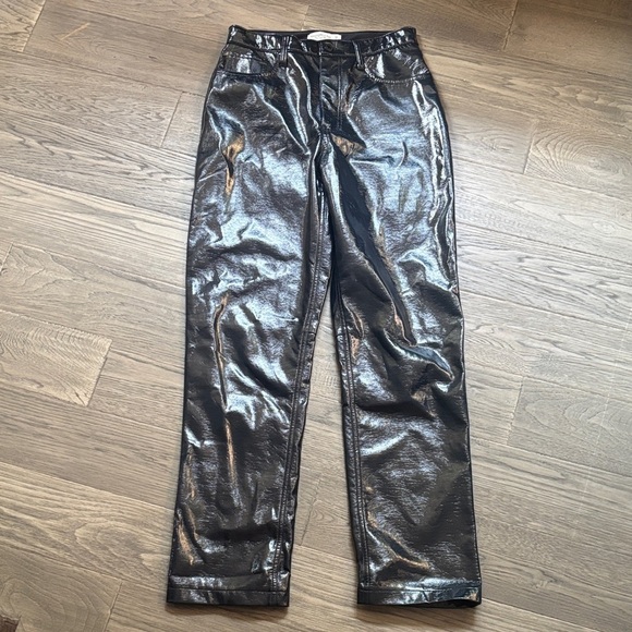 Abercrombie & Fitch | 90s Straight Ultra High Rise Shiny Vegan Leather Pants 28 - Picture 2 of 14